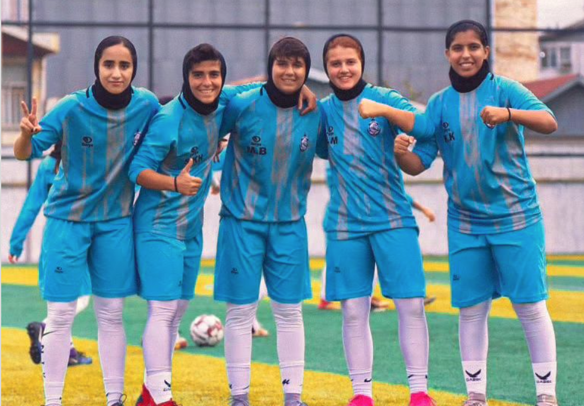 این دختر ۱۵ ساله، جوانترین گل‌زن تاریخ فوتبال بزرگسالان ایران است + ویدئو