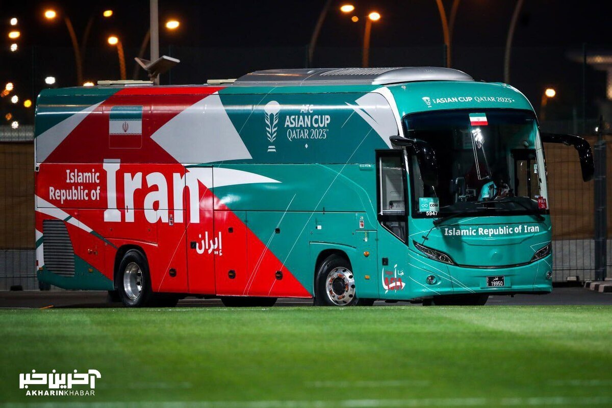 تصویر طرح خاص اتوبوس تیم ملی ایران در بازی‌های جام ملت‌های آسیا