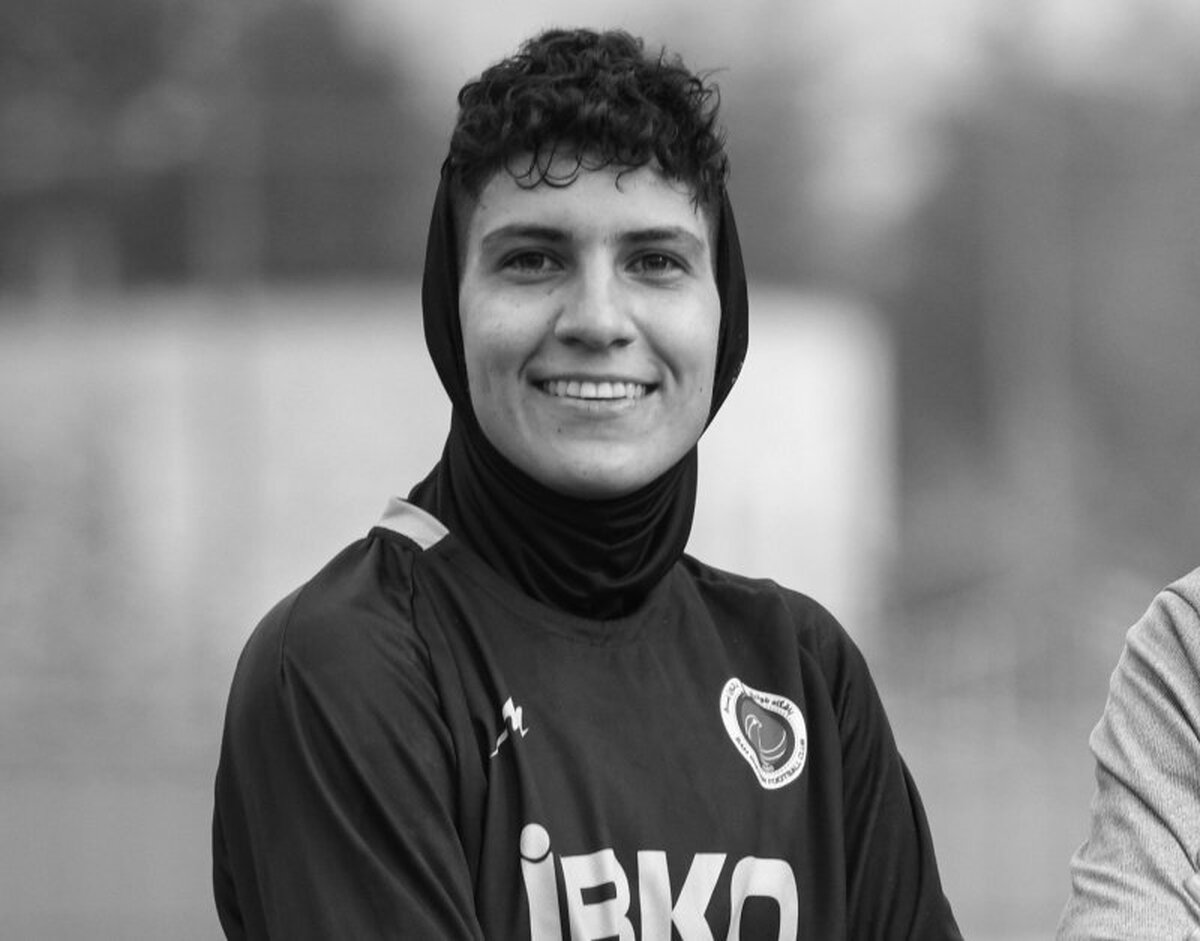تلخ‌ترین تصویر فوتبال ایران ؛ استوک ملیکا محمدی روی تابوت | پایان مستطیل سبز با تصادف!