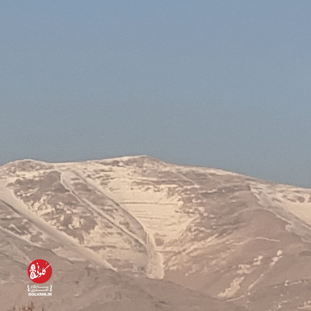 قهر برف با تهران ؛ تصویر غم‌انگیز کوه‌های تهران در دی ماه امسال و سال گذشته