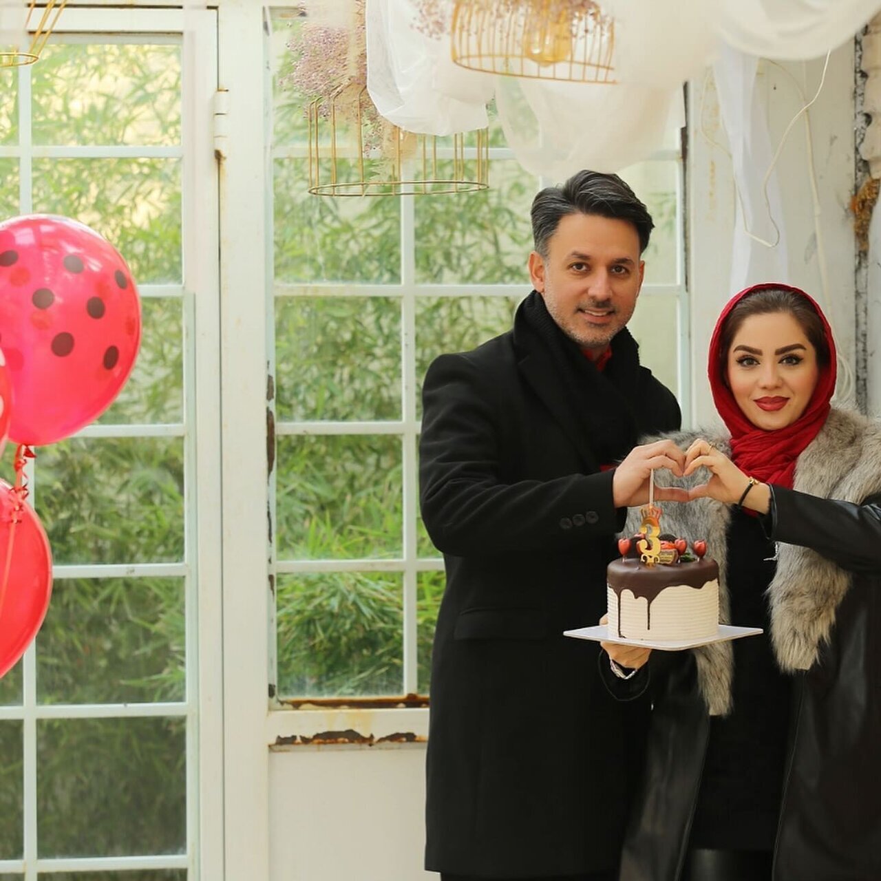 تصاویر | عکس‌های عاشقانه از سومین سالگرد ازدواج مجری زن معروف تلویزیون