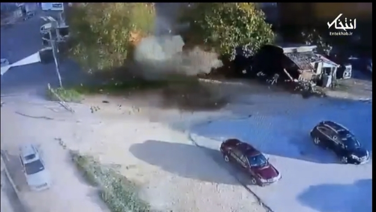 تصاویر لحظه حمله پهپادی اسرائیل به خودرویی در شهر النبطیه لبنان + ویدئو