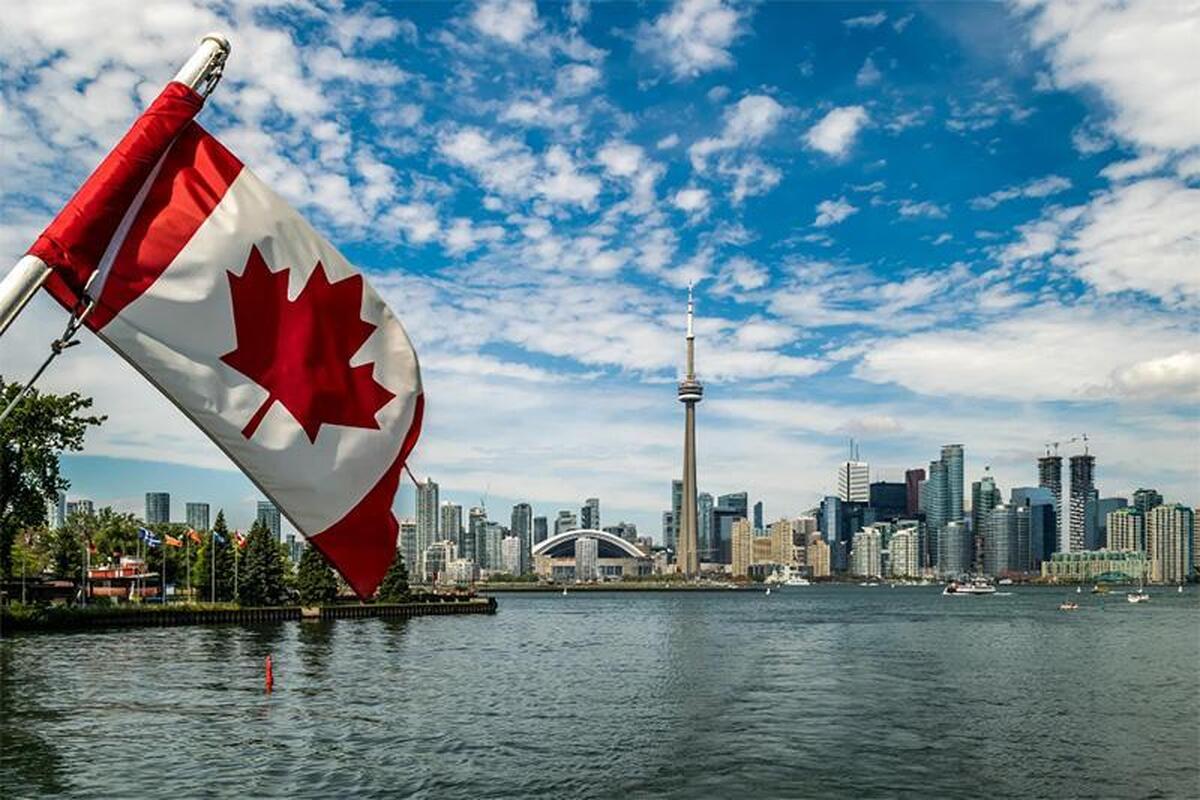 تصمیم مهم کانادا برای ایرانی‌ها | تسهیلات ویژه برای ایرانیان یک سال دیگر تمدید شد + جزئیات