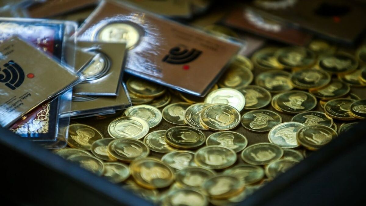 یک اتفاق جنجالی در حراج سکه | سکه‌ها را به قیمت دلار ۹۳ هزار تومانی به مردم فروختند!