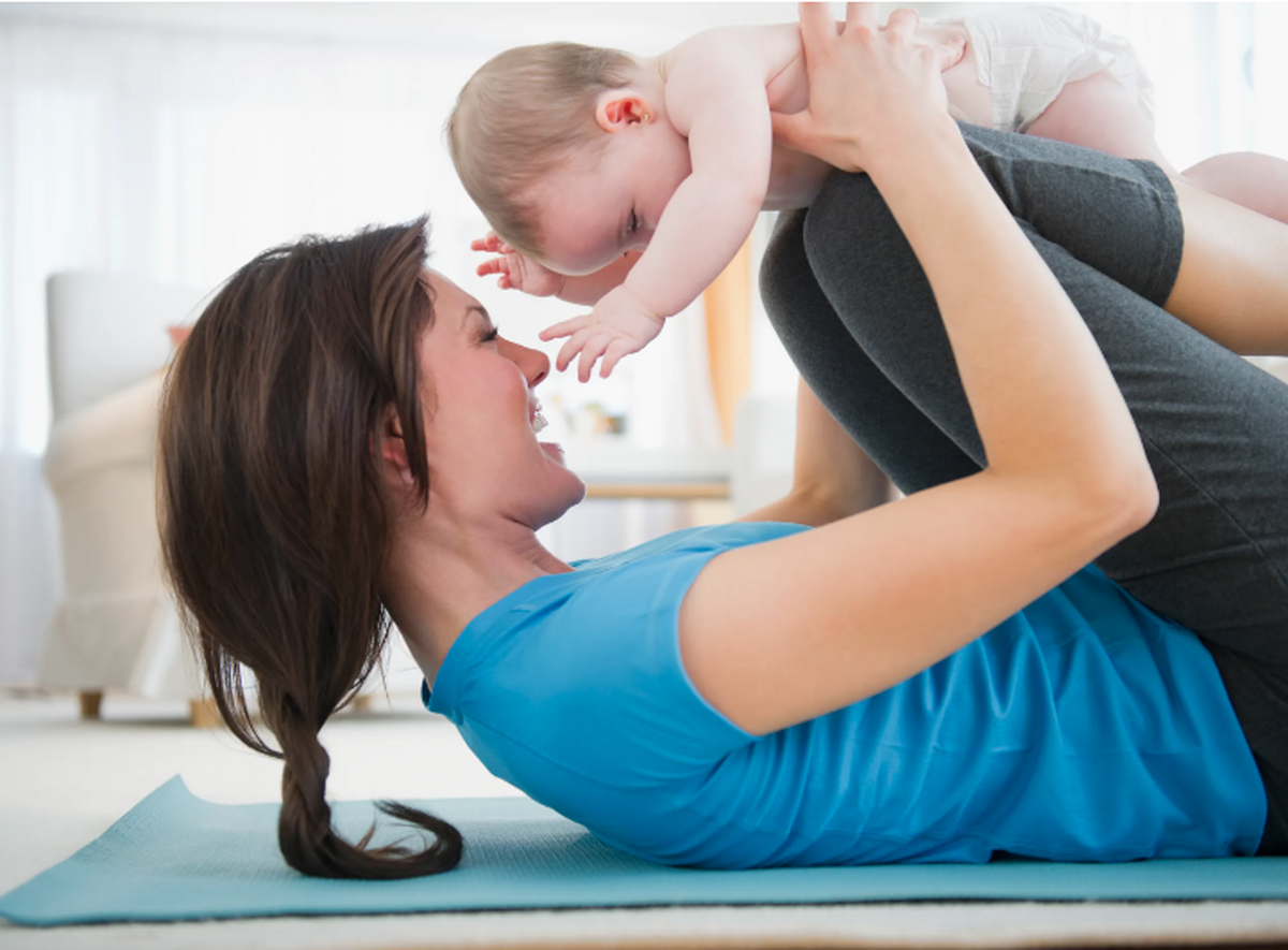 تحقق رویای بازگشت به تناسب اندام در دوران شیردهی!| راهنمای ورزش برای مادران شیرده