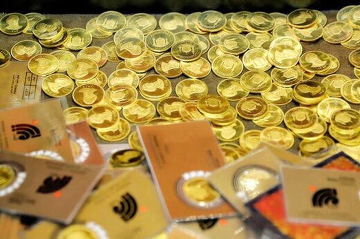 قیمت جدید طلا، سکه و دلار در بازار آزاد ؛ ۵ اسفند ماه | دلار گران شد ؛ هر گرم طلای ۱۸ عیار چند شد؟ | سکه ۲۹۷ هزار تومان گران شد!