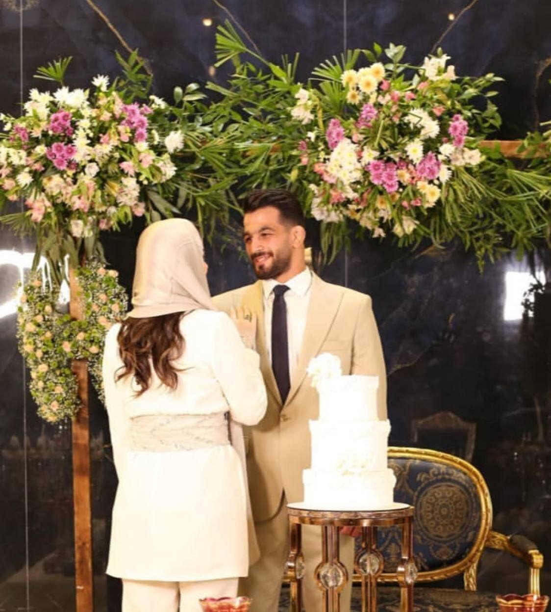 اولین تصاویر حسن یزدانی و همسرش در مراسم عروسی‌شان که دیشب برگزار شد