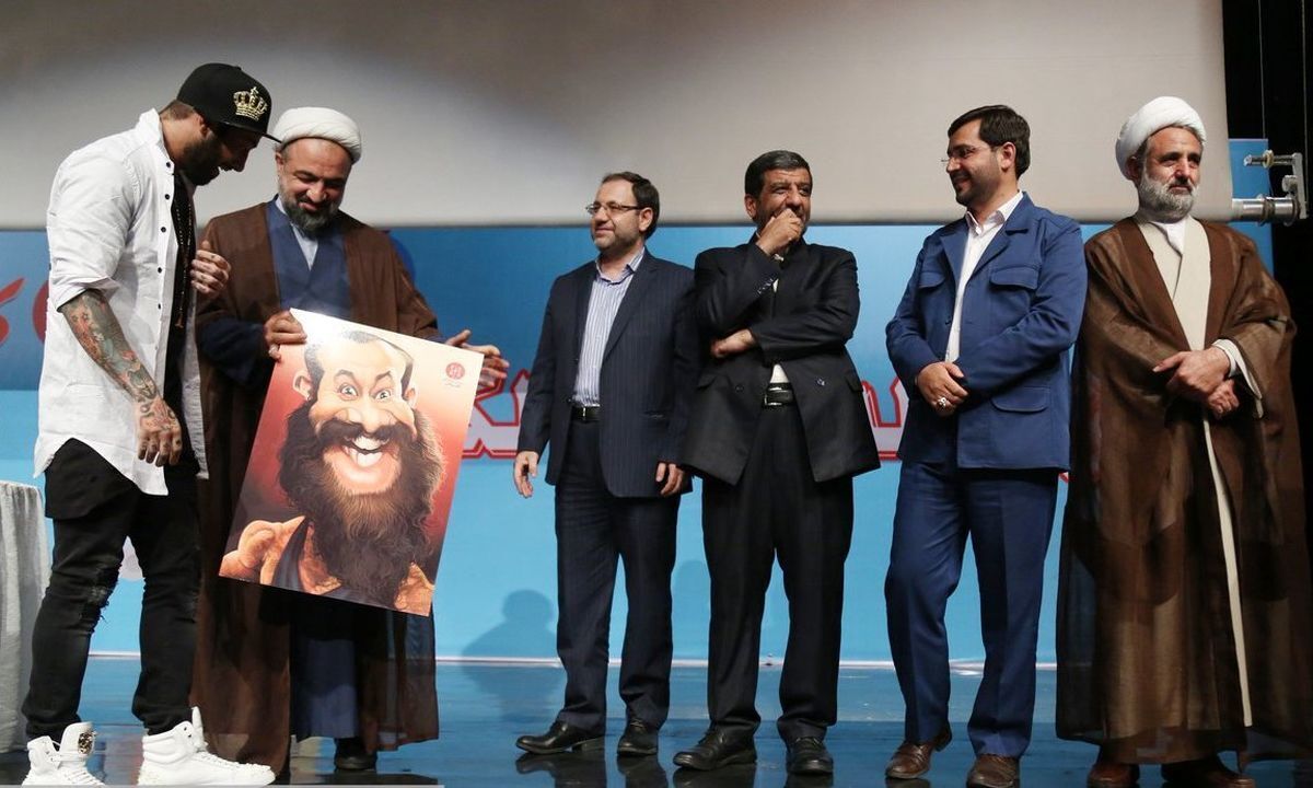 تتلو به ایران برگشت تا فساد چای دبش زیرسایه برود؟ | تمام سیاست‌مدارانی که با متفاوت‌ترین رپر ایرانی دم خور شدند
