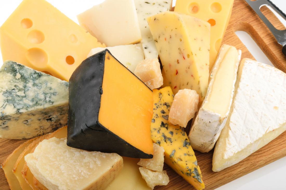 آیا پنیر لاغر می‌کند ؟ | پنیرهای مفید برای کاهش وزن را بشناسید ؛ خطرات مصرف بیش از حد پنیر | کدام پنیر برای چربی شکم خوب است؟