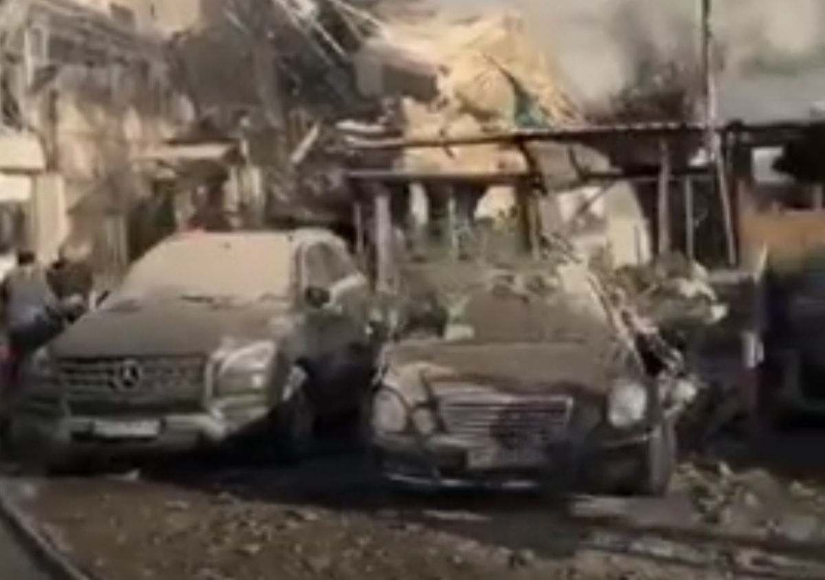 تصاویر حمله اسراییل به اقامتگاه سفیر ایران و ساختمان کنسولی در دمشق ؛ وضعیت ساختمان را ببینید | شهادت چند نفر گزارش شد