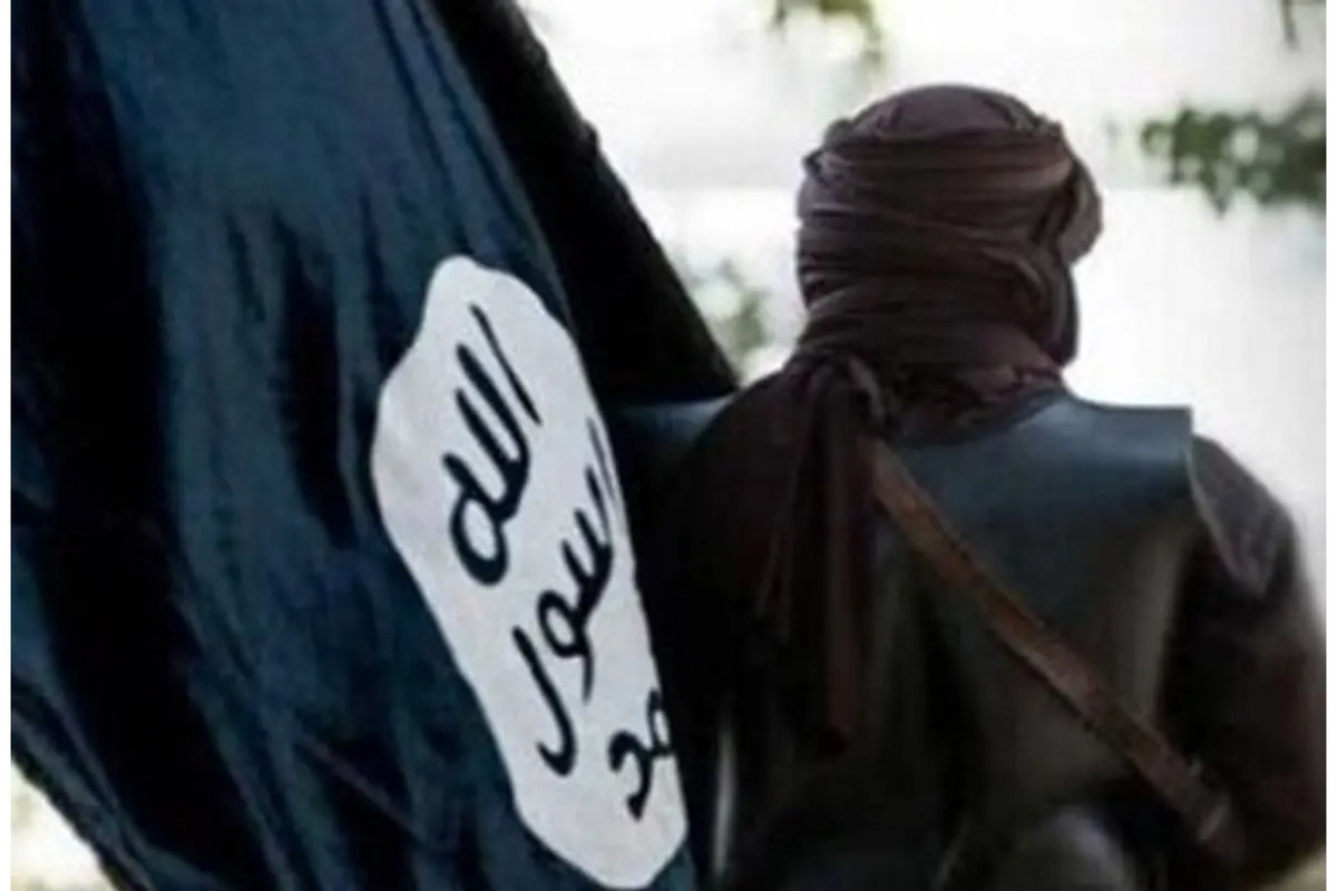 بازداشت دو عضو داعش در قم هنگام ورود به حرم حضرت معصومه(س) + تصاویر | چهره فرد داعشی را ببینید