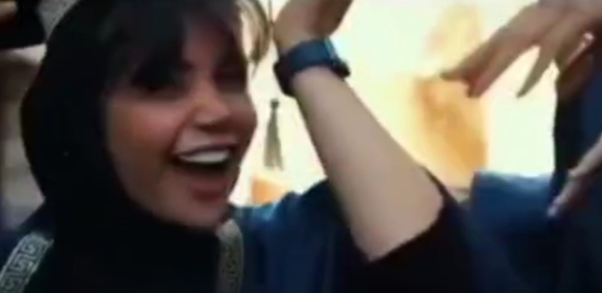 تصاویر جنجالی رقص دانشجویان دختر در جشن فارغ التحصیلی دانشگاه الزهرا بوشهر | کلیپ خبرساز دختران فارغ التحصیل را ببینید + ویدئو