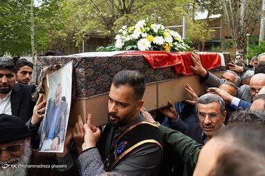 تصاویر محمود احمدی نژاد در تشییع پیکر وزیر دولتش | علت فوت حمید بهبهانی اعلام شد