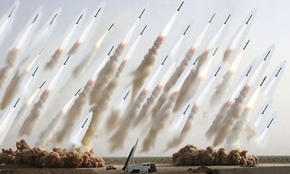 تصاویر پربازدید شلیک موشک از تبریز به اسرائیل + ویدئو | صدای پرتاب موشک در اکثر شهرهای ایران شنیده شد