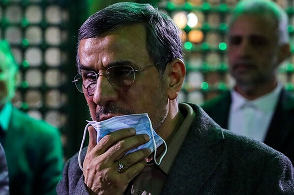 تصاویر تغییر چهره احمدی نژاد بعد از عمل زیبایی پلک | گریه‌های احمدی نژاد در یک مراسم را ببینید