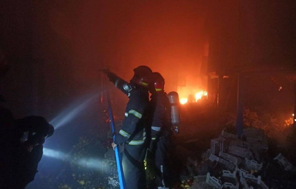 آتش سوزی مرگبار در تهران ؛ ۶ کارگر جان باختند | جزئیات آتش سوزی در حوالی بزرگراه یاسینی