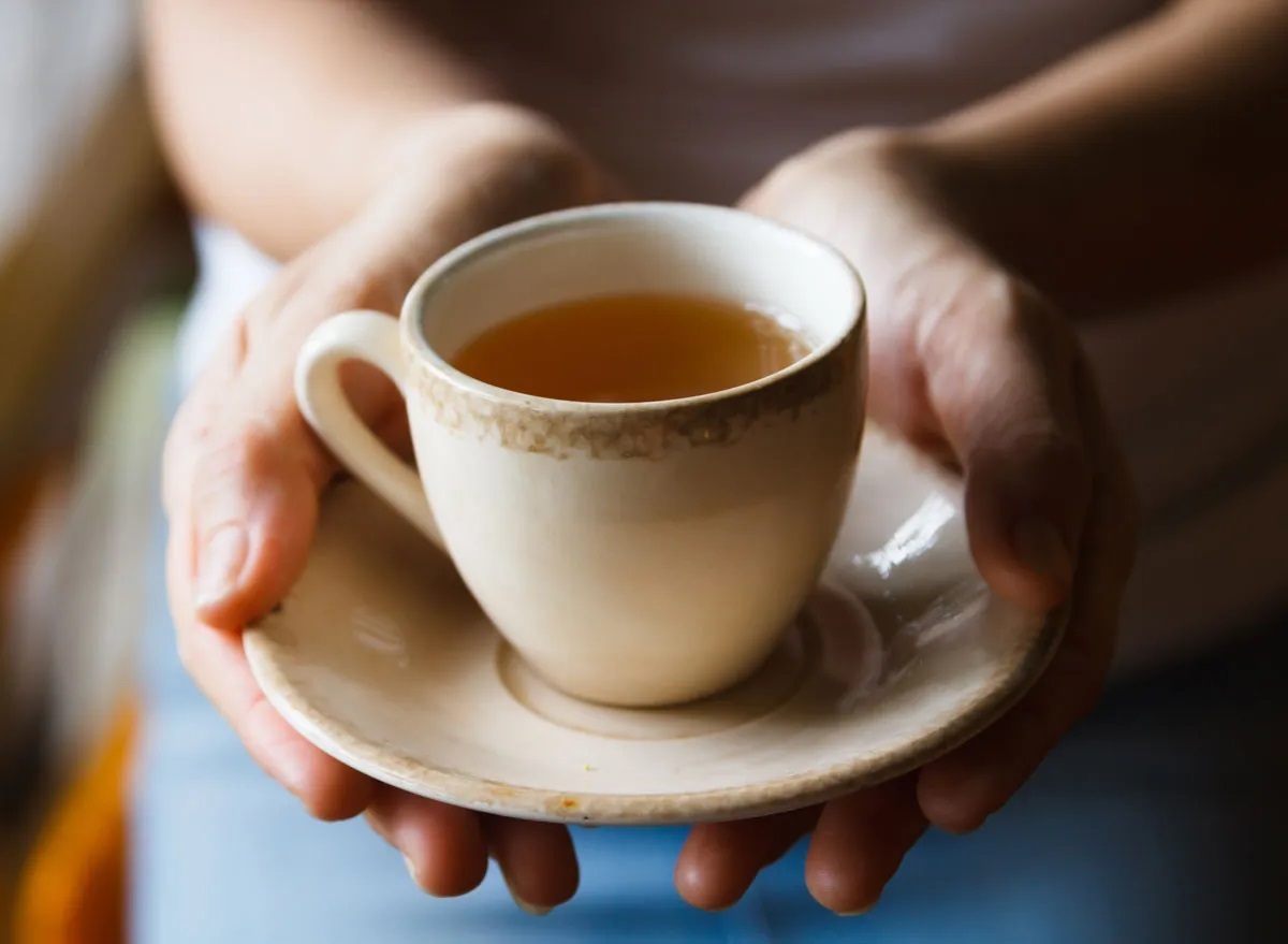 کدام چای باعث لاغری می شود ؟ | ۴ چای مفید و تاثیرگذار برای کاهش وزن و لاغری