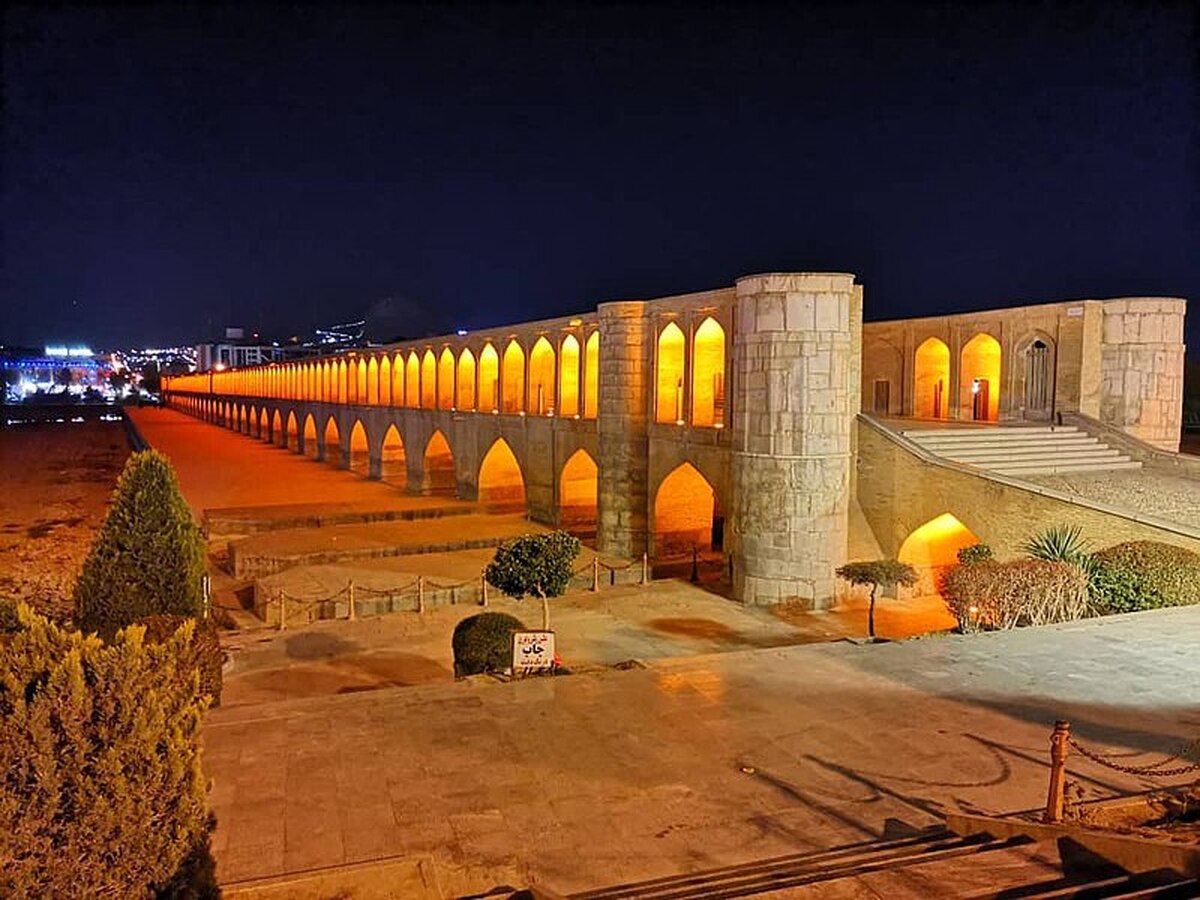 اصفهان تا سال ۱۴۰۹ تبدیل به بیابان می‌شود | ۴۵ برابر نرخ جهانی در اصفهان فرونشست داریم | این خیابان‌های اصفهان بیشترین فروریزش بزرگ را در سال گذشته داشته‌اند