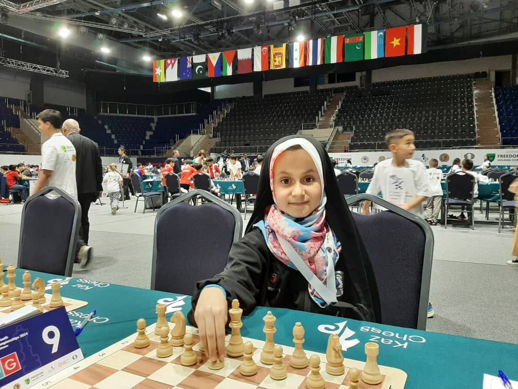 تصویر حجاب خاص دختر شطرنج‌باز ایرانی که آلماتی خبرساز شد