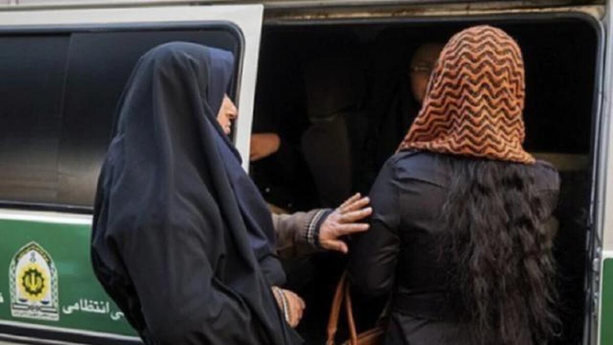 مخالفت مجمع تشخیص با لایحه حجاب و عفاف | جریمه از حساب زنان بی‌حجاب باعث بی‌اعتمادی به نظام بانکی و خروج سپرده‌های بانکی می‌شود
